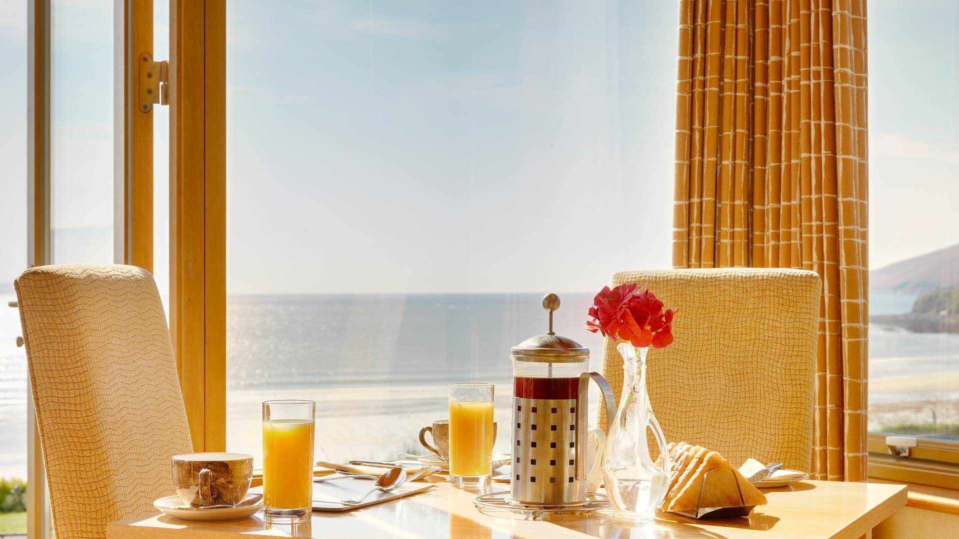 triple-classic-rooms-inch-hotels-inch-beach-house-b-b